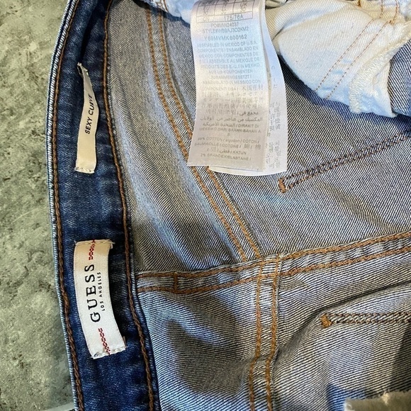 Guess Los Ángeles Ripped Jeans size 30 Regular - Picture 6 of 7